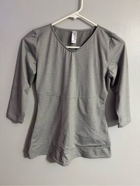 Flexees Gray Scoop Neck 3/4 Sleeve Top Size Small